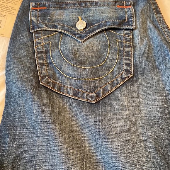 NWT- Mens True Religion distressed, 5 pocket straight jeans, size 36 - Picture 5 of 14